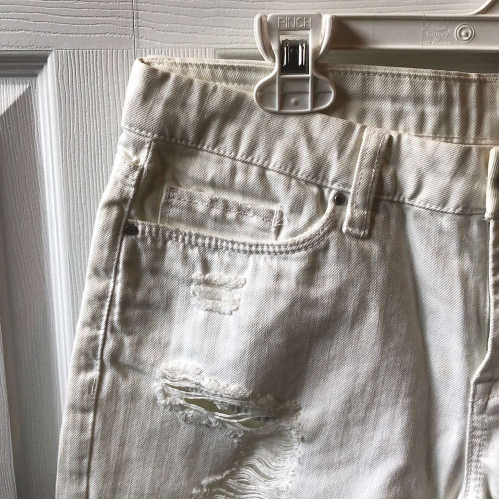 Blank NYC white jean shorts - Picture 5 of 5